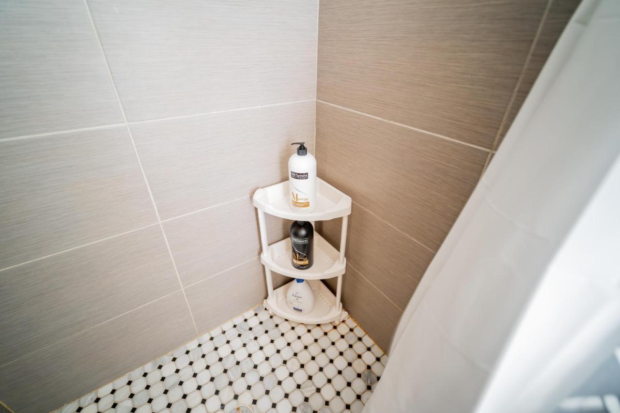 3-Bedroom Gem Apt With In-Unit Laundry - Lawndale 1 & 2 Rep شيكاغو المظهر الخارجي الصورة